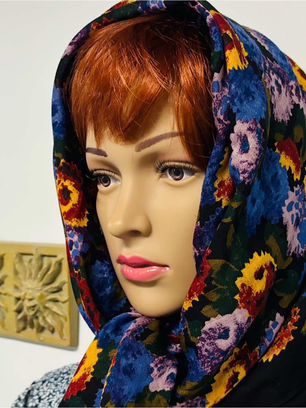 ❤️Vintage 100% Wool Ginnie Johansen Floral Spray Scarf - Picture 5 of 8